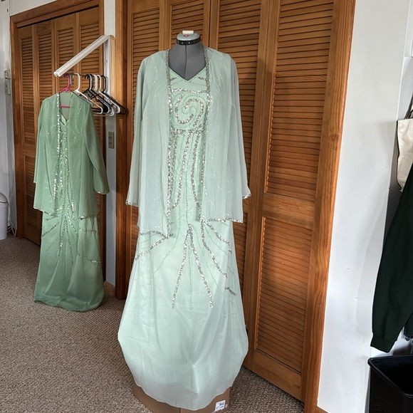 Sheath/Column V-Neck Ankle Length Mother of the Bride Dress w/Jacket & S… - Picture 2 of 4